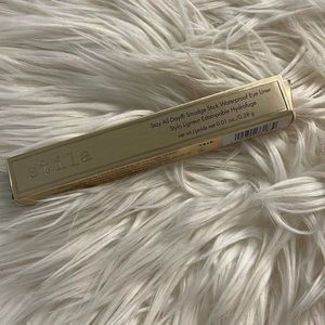 STILA
Stay All Day Smudge Stick Waterproof Eye Liner in Stingray NEW